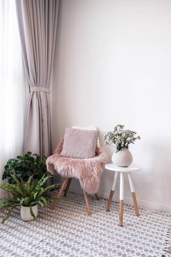 Comment choisir et agencer son mobilier pour une déco minimaliste ?